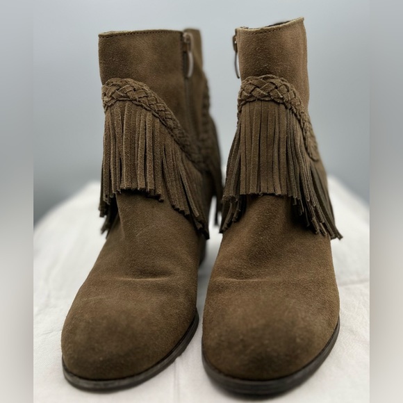 Sbicca Vintage Collection Olive Green Fringe Booties Size 7.5 - Picture 2 of 13